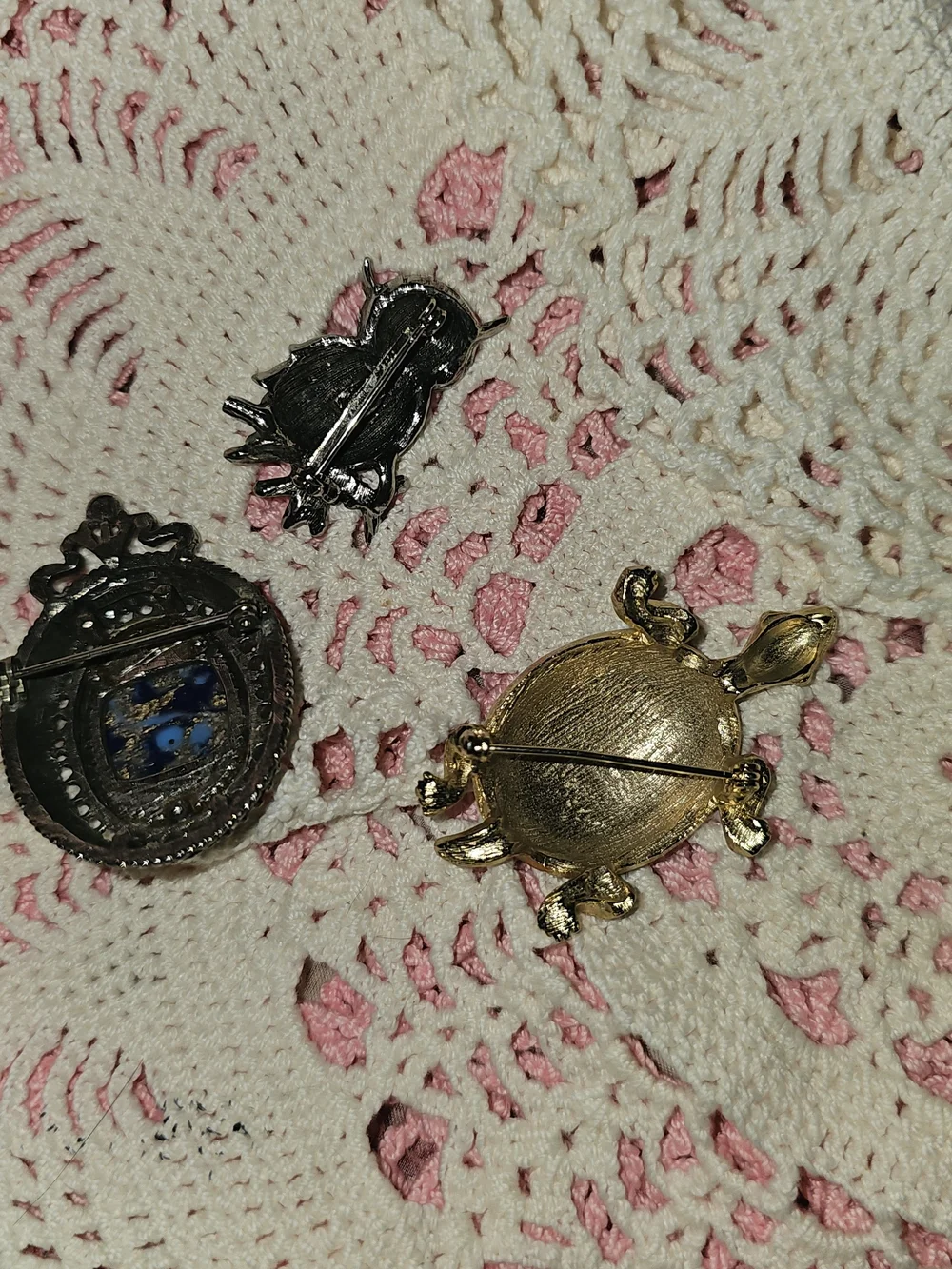 Set of Three Vintage Brooches — Owl, Blue Cameo, Green Turtle